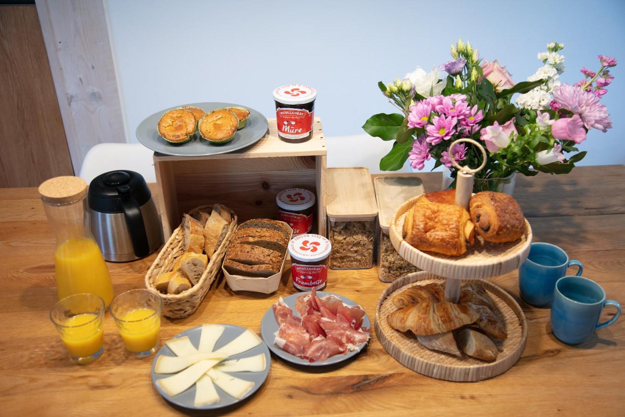 Erreka Txikia Bed & Breakfast Юрюня Екстериор снимка